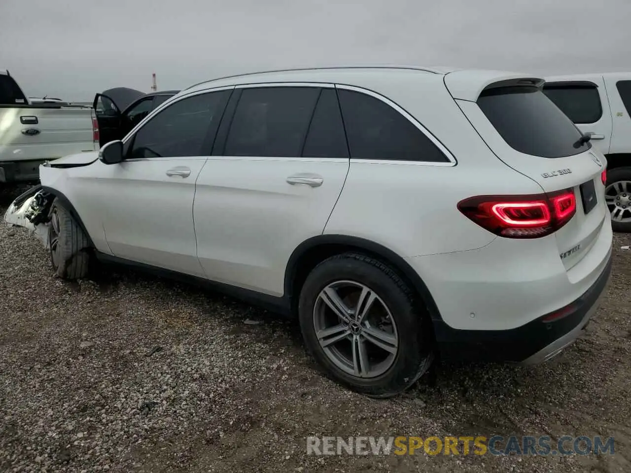 2 fotografías del automóvil dañado W1N0G8DB9NV366323 MERCEDES-BENZ GLC-CLASS 2022
