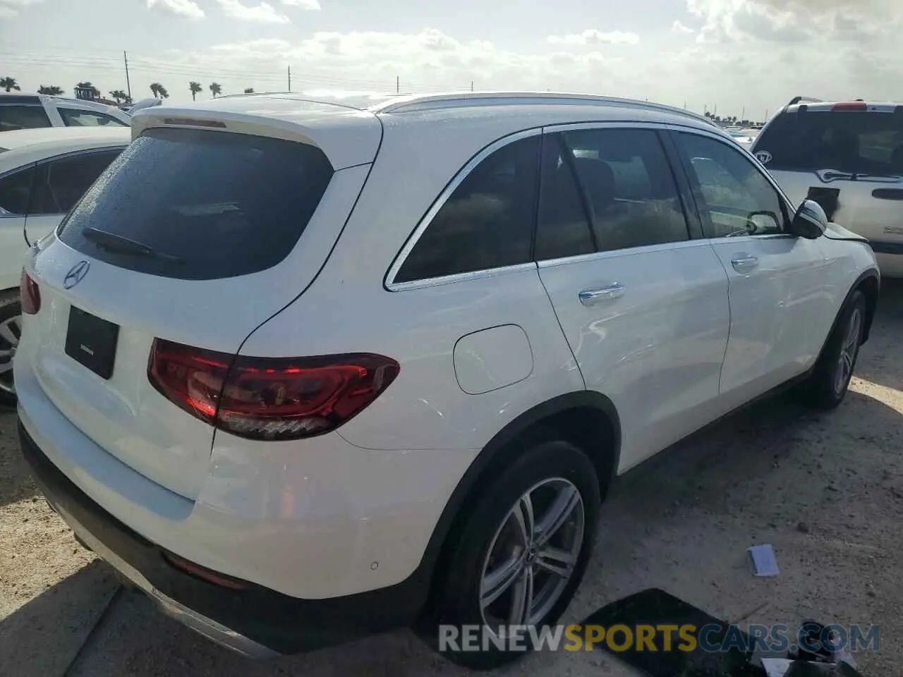 3 fotografías del automóvil dañado W1N0G8DBXNG043614 MERCEDES-BENZ GLC-CLASS 2022