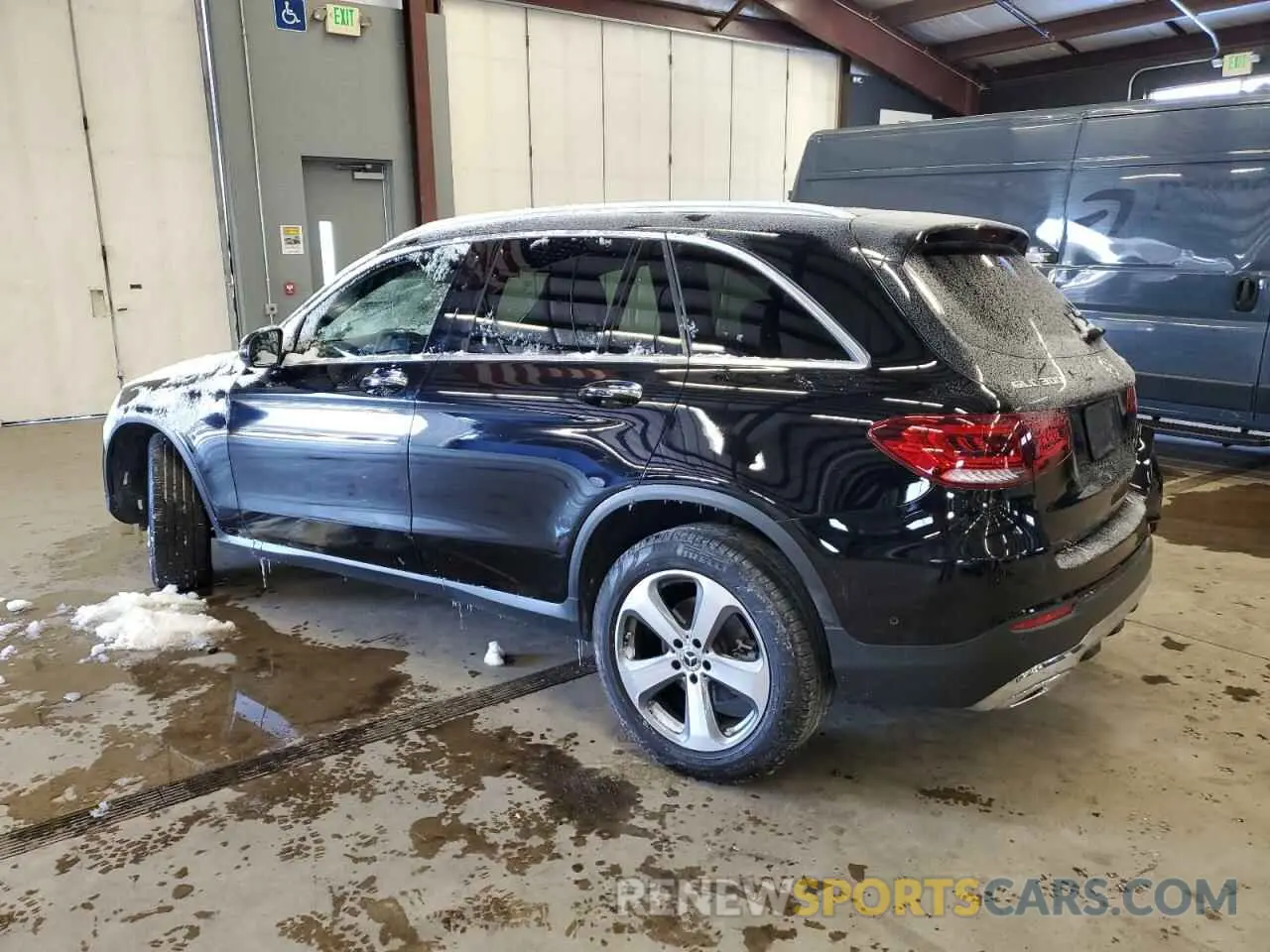 2 fotografías del automóvil dañado W1N0G8EB4NV344552 MERCEDES-BENZ GLC-CLASS 2022