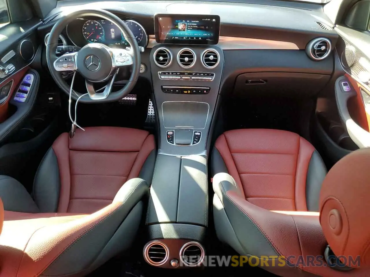 8 fotografías del automóvil dañado W1N0G8EB6NV374006 MERCEDES-BENZ GLC-CLASS 2022