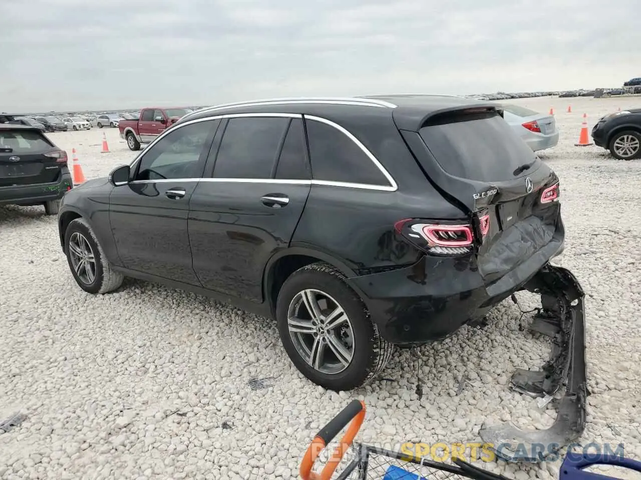2 fotografías del automóvil dañado W1N0G8EB8NG071779 MERCEDES-BENZ GLC-CLASS 2022
