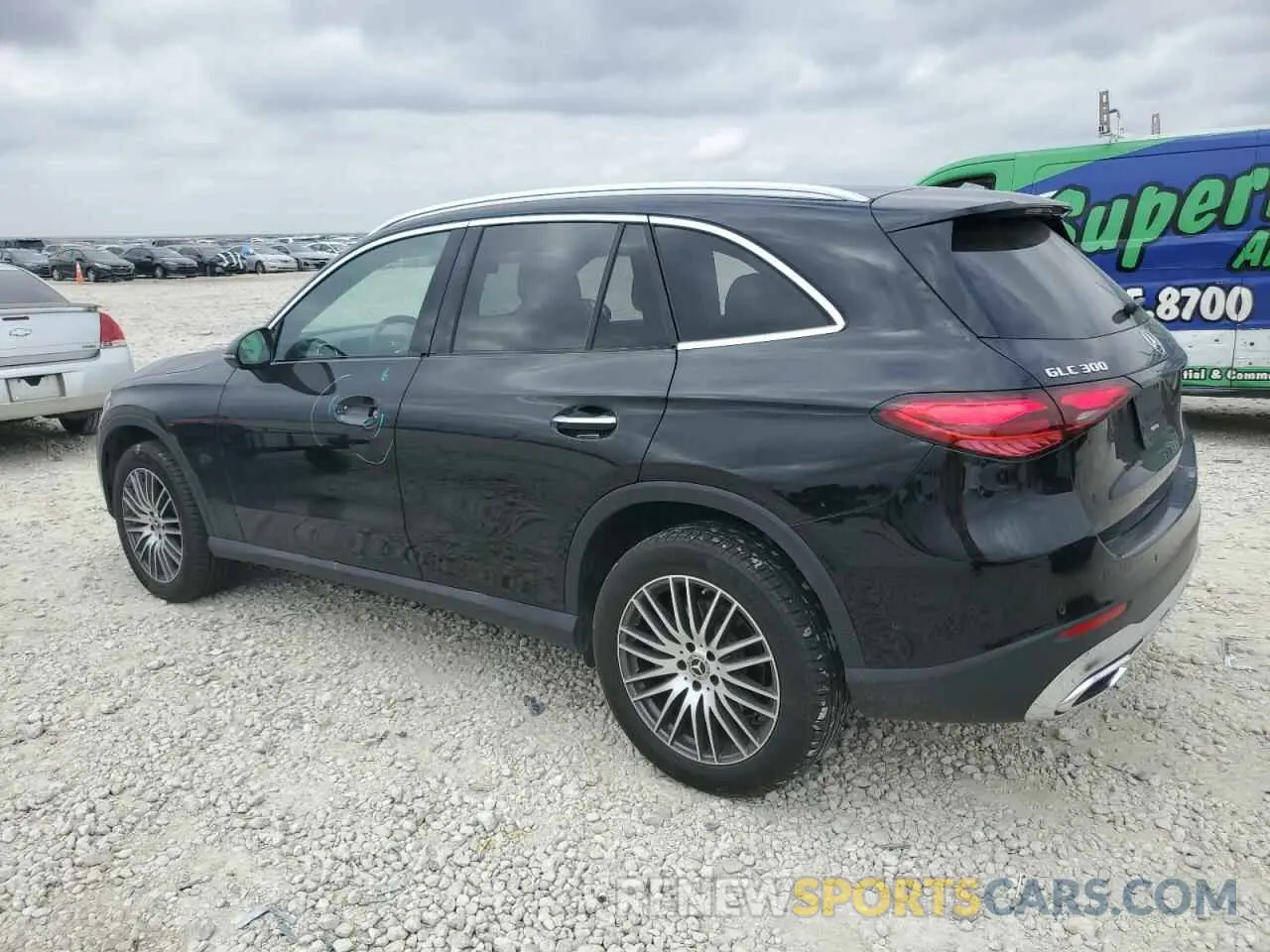 2 fotografías del automóvil dañado W1NKM4HB3PU005229 MERCEDES-BENZ GLC-CLASS 2023