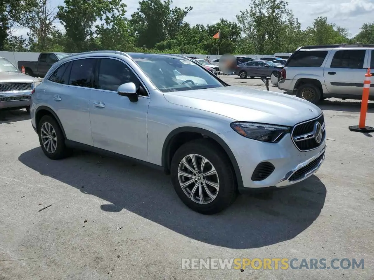 4 fotografías del automóvil dañado W1NKM4HB8PU018817 MERCEDES-BENZ GLC-CLASS 2023