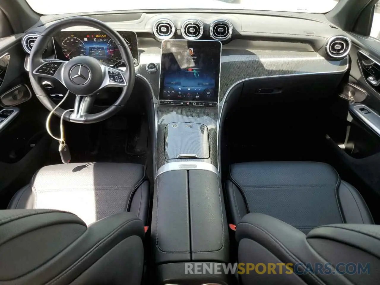 8 fotografías del automóvil dañado W1NKM4HB8PU018817 MERCEDES-BENZ GLC-CLASS 2023