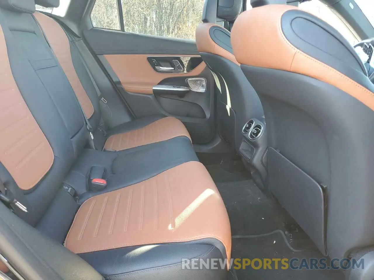 11 fotografías del automóvil dañado W1NKM4HB9PU015232 MERCEDES-BENZ GLC-CLASS 2023