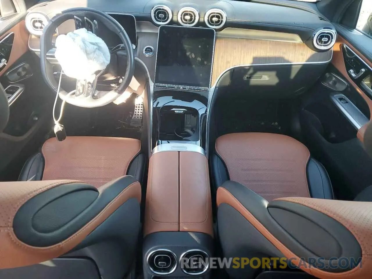 8 fotografías del automóvil dañado W1NKM4HB9PU015232 MERCEDES-BENZ GLC-CLASS 2023