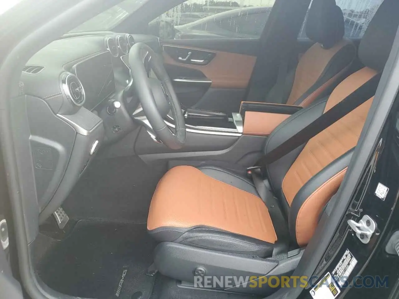 7 fotografías del automóvil dañado W1NKJ4HB0RF110360 MERCEDES-BENZ GLC-CLASS 2024