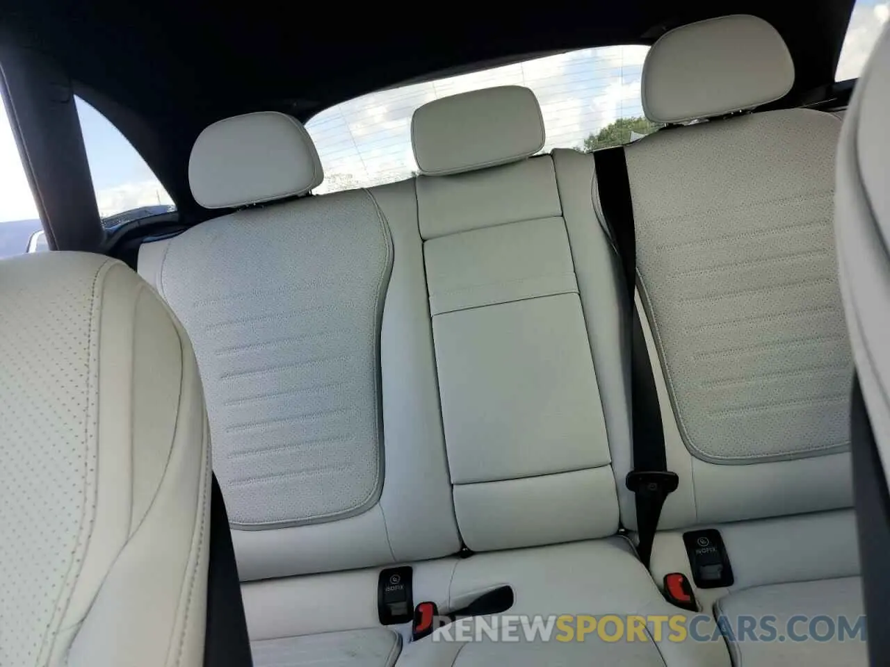 10 fotografías del automóvil dañado W1NKM4GB2RF172836 MERCEDES-BENZ GLC-CLASS 2024