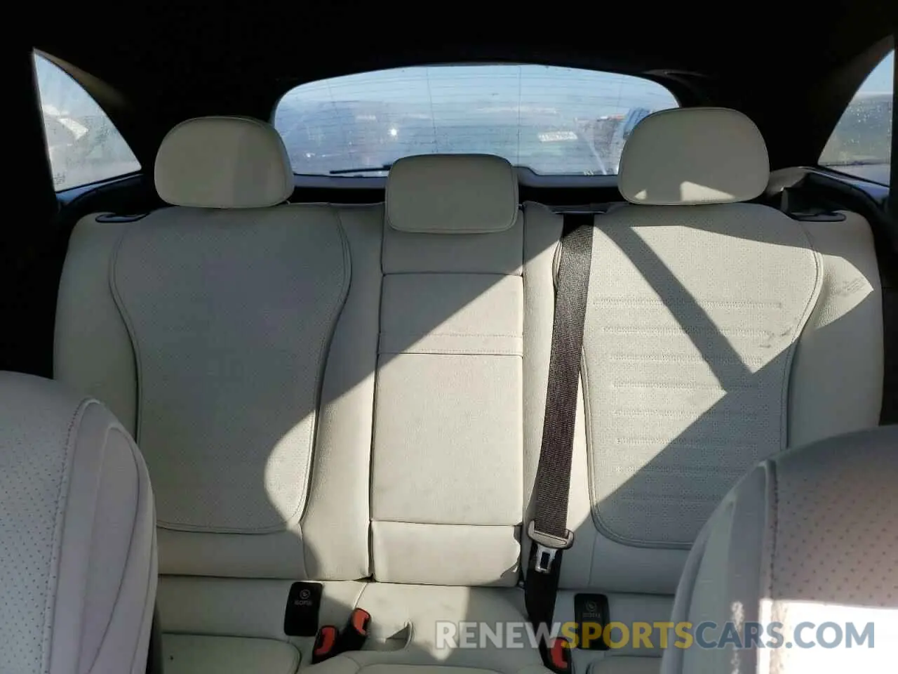 10 fotografías del automóvil dañado W1NKM4GB5RF137689 MERCEDES-BENZ GLC-CLASS 2024