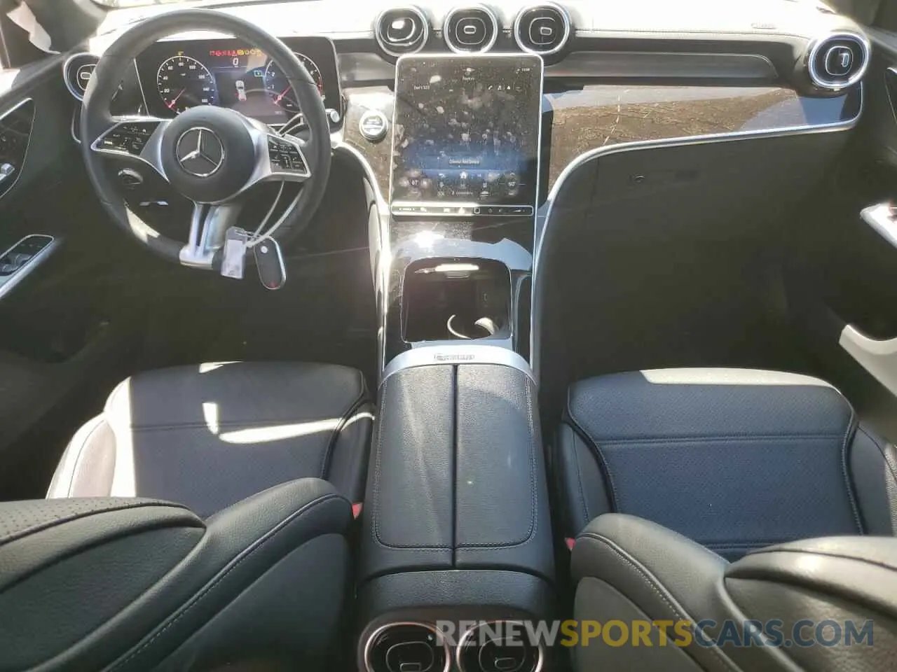 8 fotografías del automóvil dañado W1NKM4GB7RF188465 MERCEDES-BENZ GLC-CLASS 2024