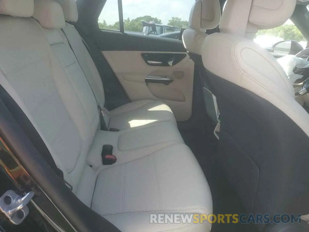 11 fotografías del automóvil dañado W1NKM4HB0RF124556 MERCEDES-BENZ GLC-CLASS 2024