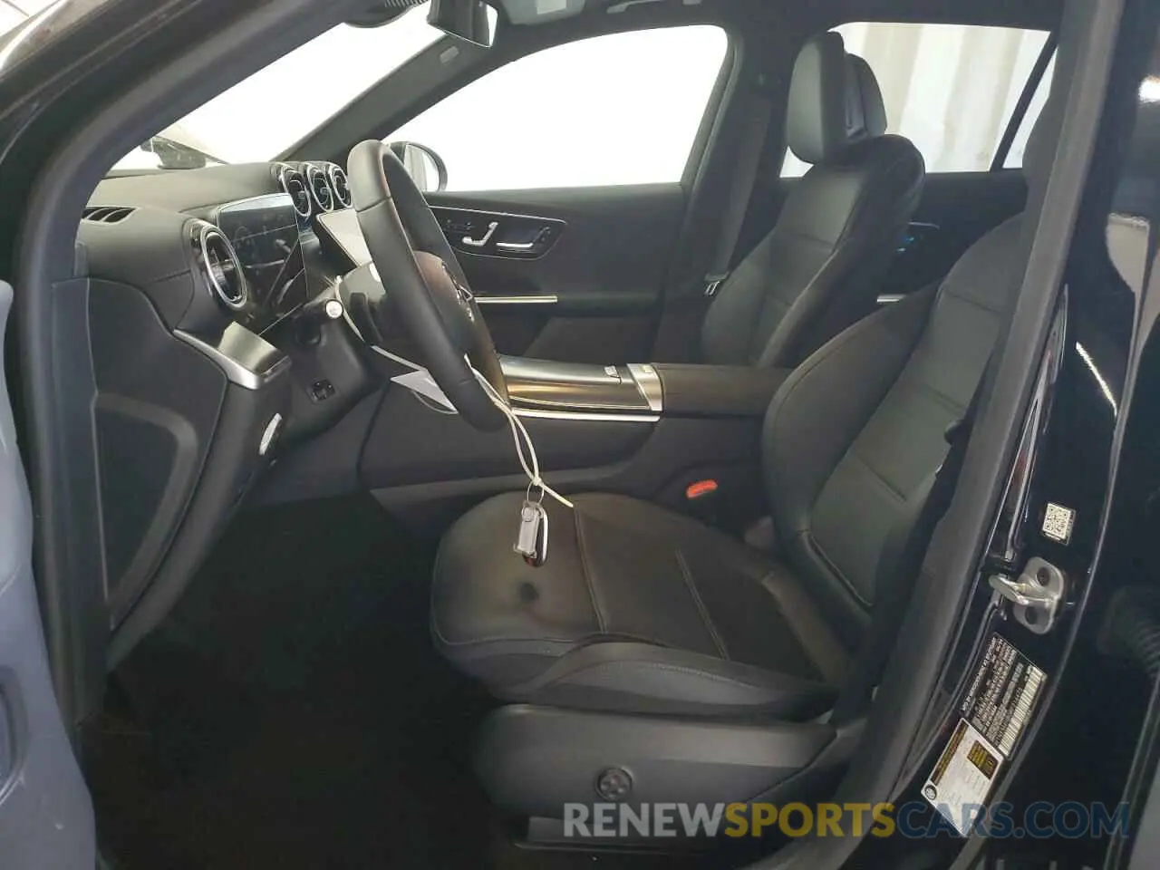 7 fotografías del automóvil dañado W1NKM4HB0RF216475 MERCEDES-BENZ GLC-CLASS 2024