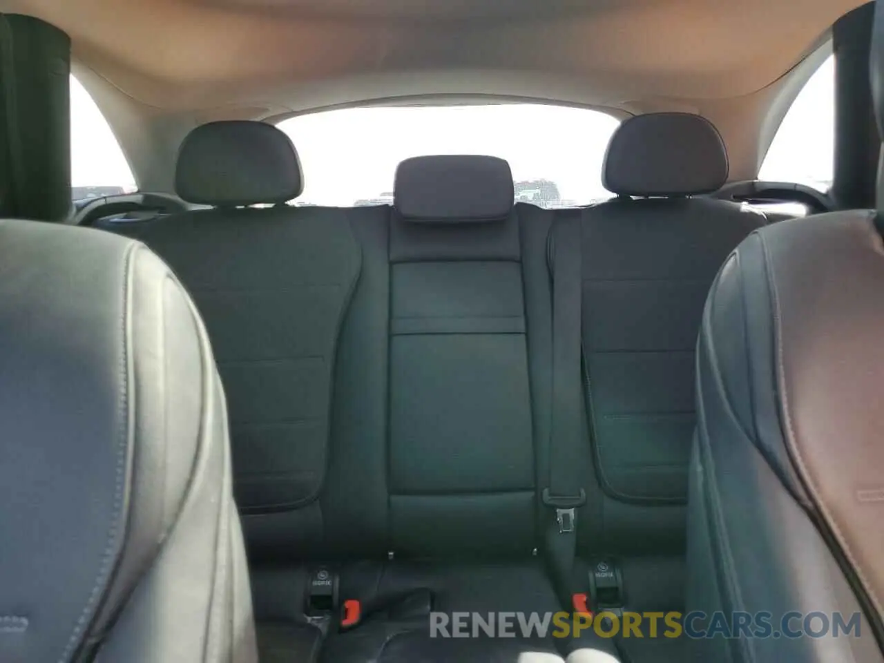10 fotografías del automóvil dañado W1NKM4HB2RF101456 MERCEDES-BENZ GLC-CLASS 2024