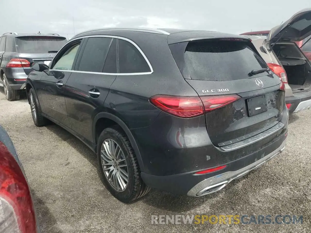 2 fotografías del automóvil dañado W1NKM4HB2RF101456 MERCEDES-BENZ GLC-CLASS 2024