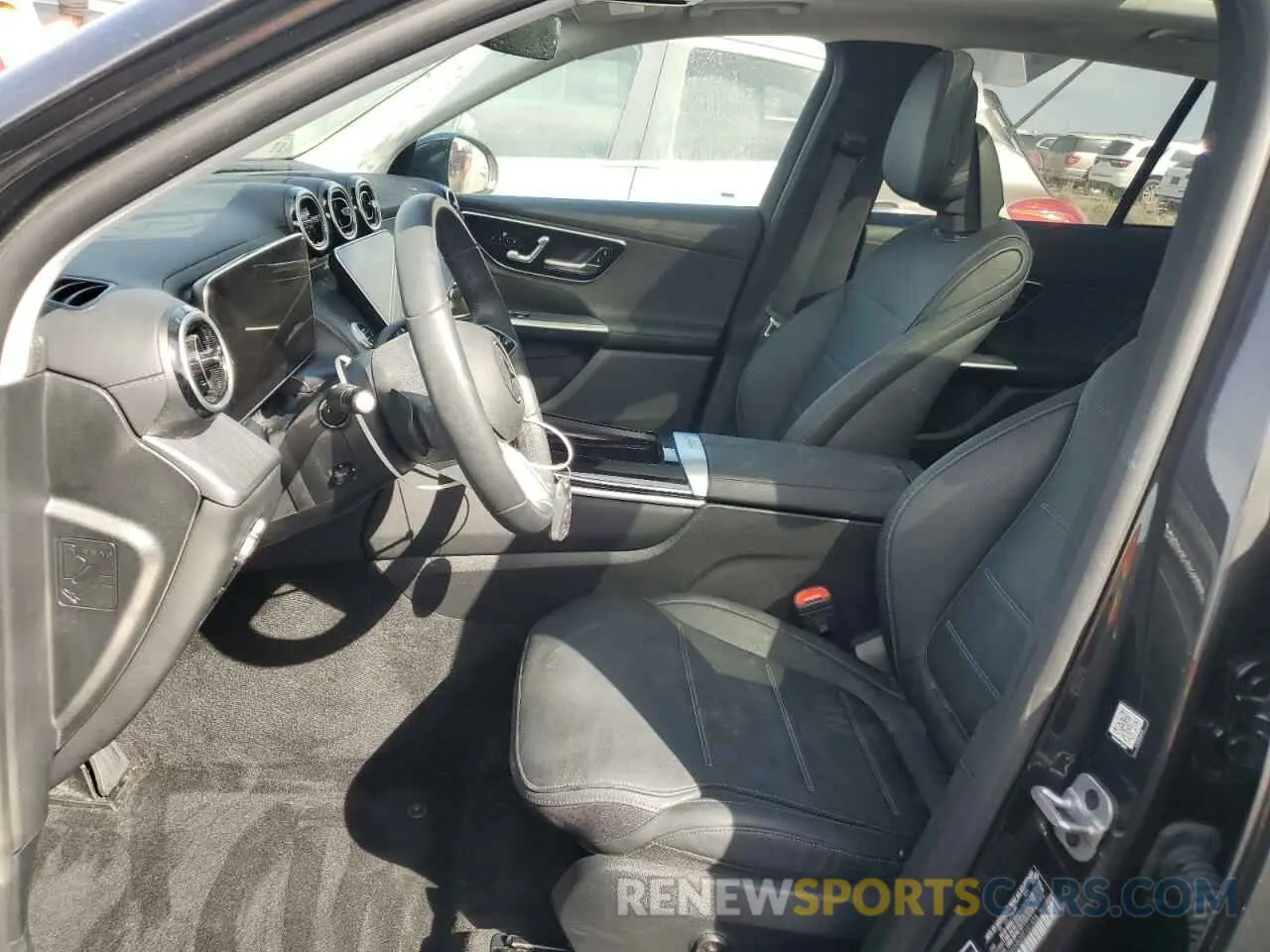 7 fotografías del automóvil dañado W1NKM4HB2RF101456 MERCEDES-BENZ GLC-CLASS 2024