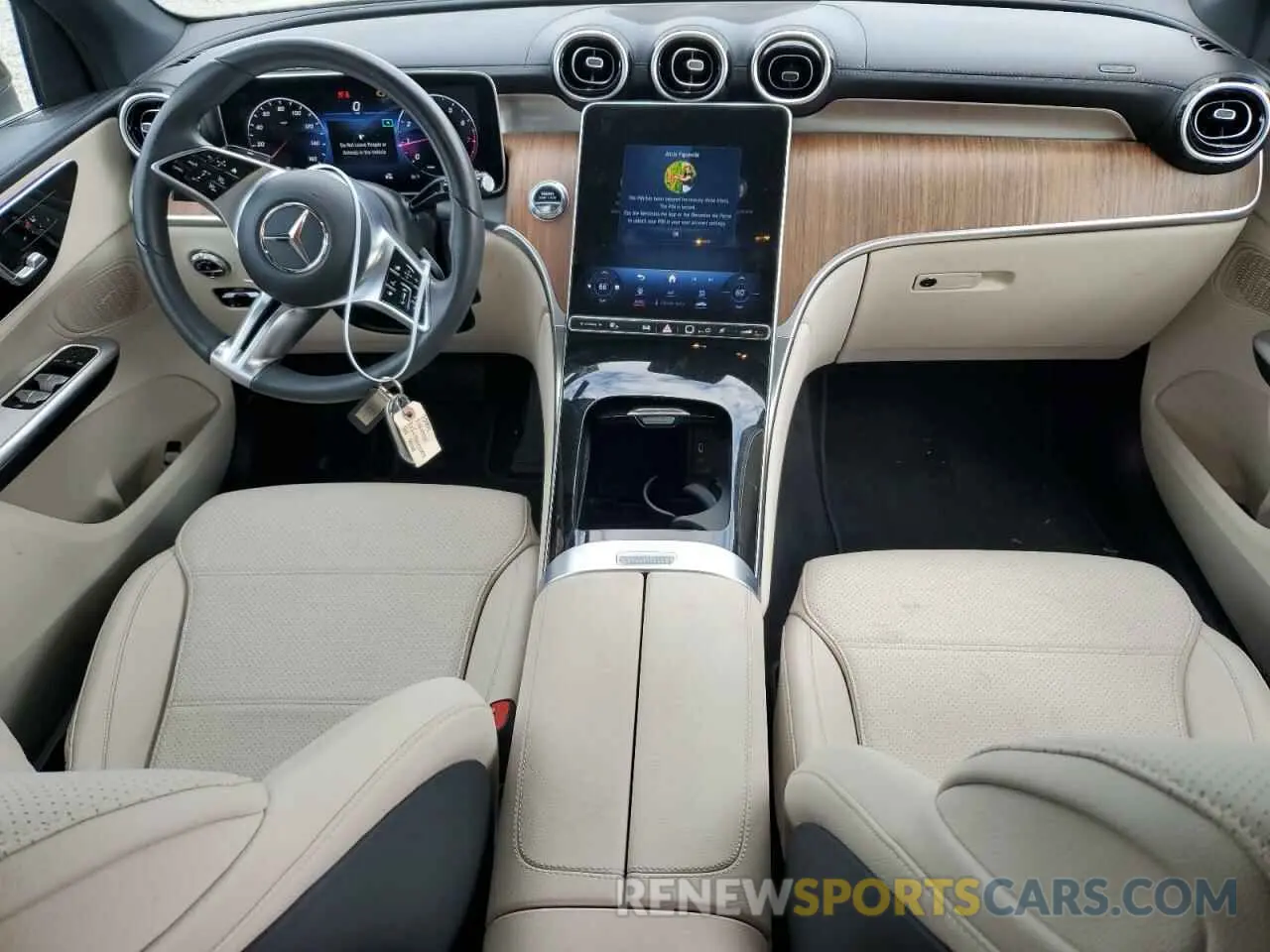 8 fotografías del automóvil dañado W1NKM4HB4RF089939 MERCEDES-BENZ GLC-CLASS 2024