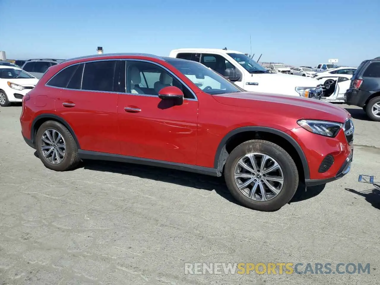 4 fotografías del automóvil dañado W1NKM4HB5RF096494 MERCEDES-BENZ GLC-CLASS 2024