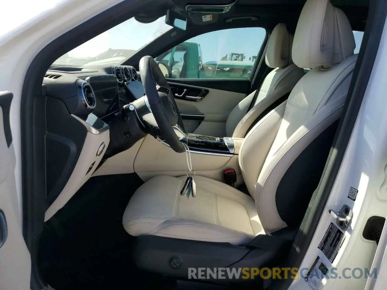 7 fotografías del automóvil dañado W1NKM4HB6RF163880 MERCEDES-BENZ GLC-CLASS 2024