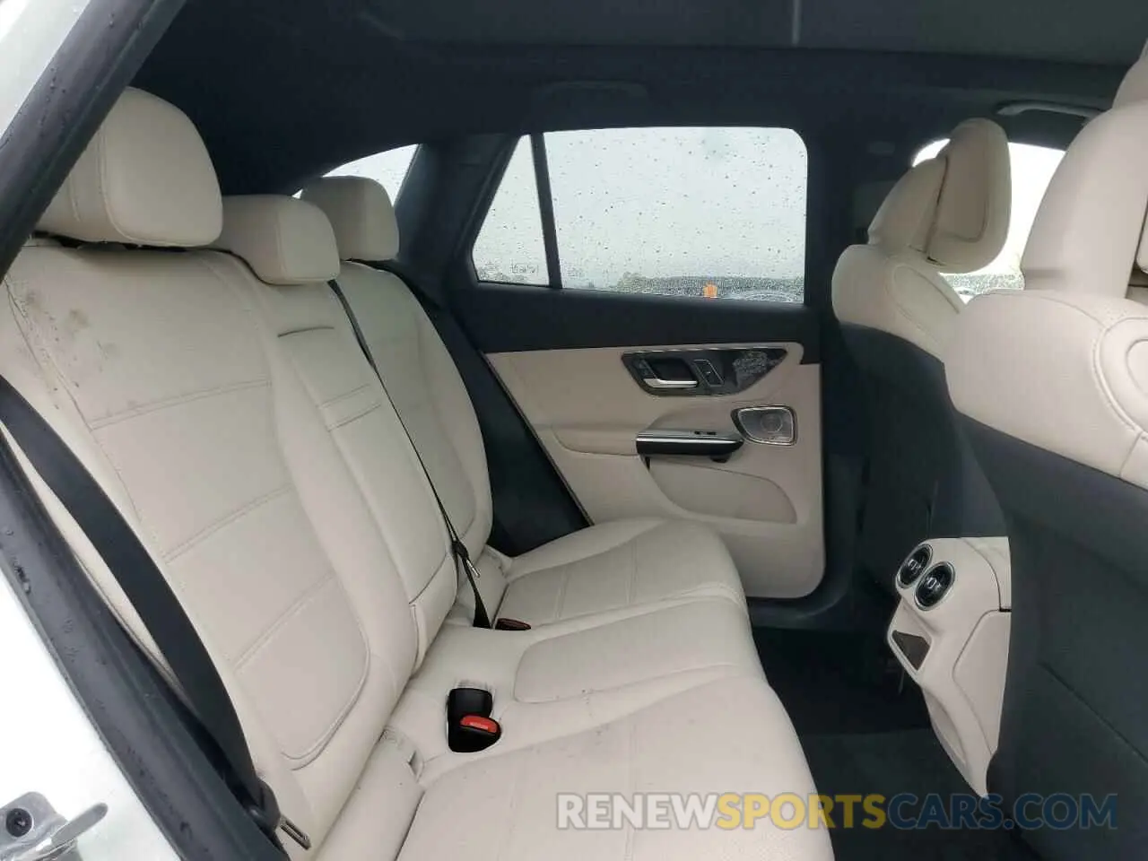 11 fotografías del automóvil dañado W1NKM4HB6RF225908 MERCEDES-BENZ GLC-CLASS 2024