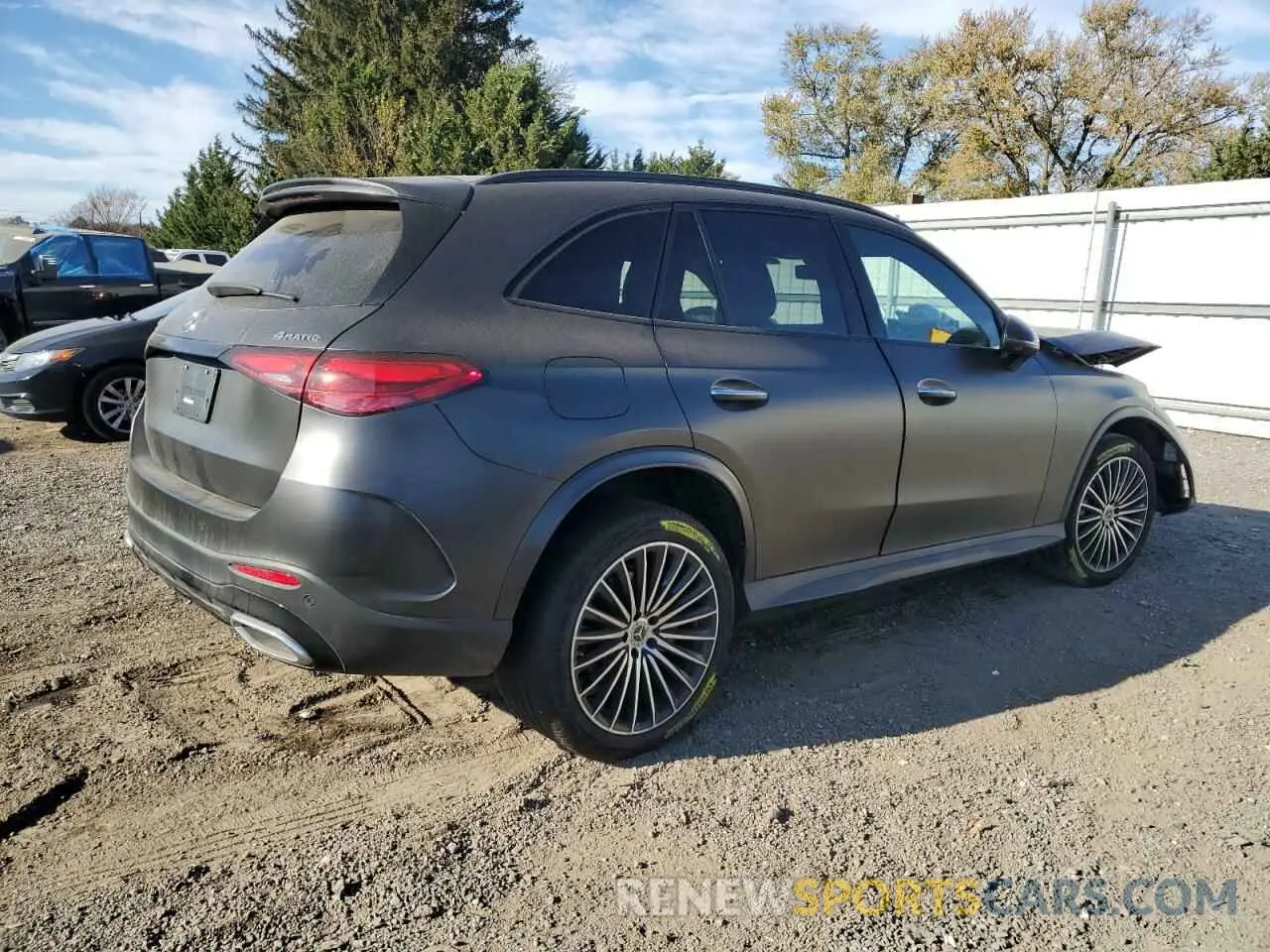 3 fotografías del automóvil dañado W1NKM4HBXRF121678 MERCEDES-BENZ GLC-CLASS 2024