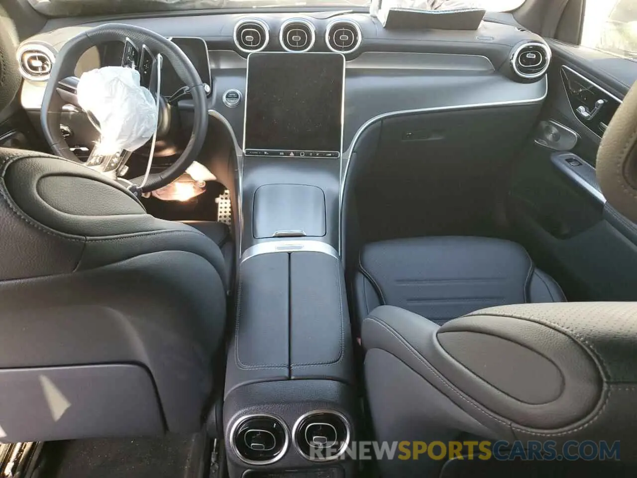 8 fotografías del automóvil dañado W1NKM4HBXRF121678 MERCEDES-BENZ GLC-CLASS 2024