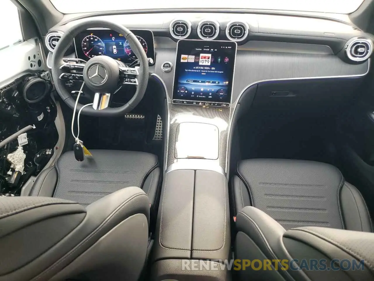 8 fotografías del automóvil dañado W1NKJ4HB0SF284466 MERCEDES-BENZ GLC-CLASS 2025