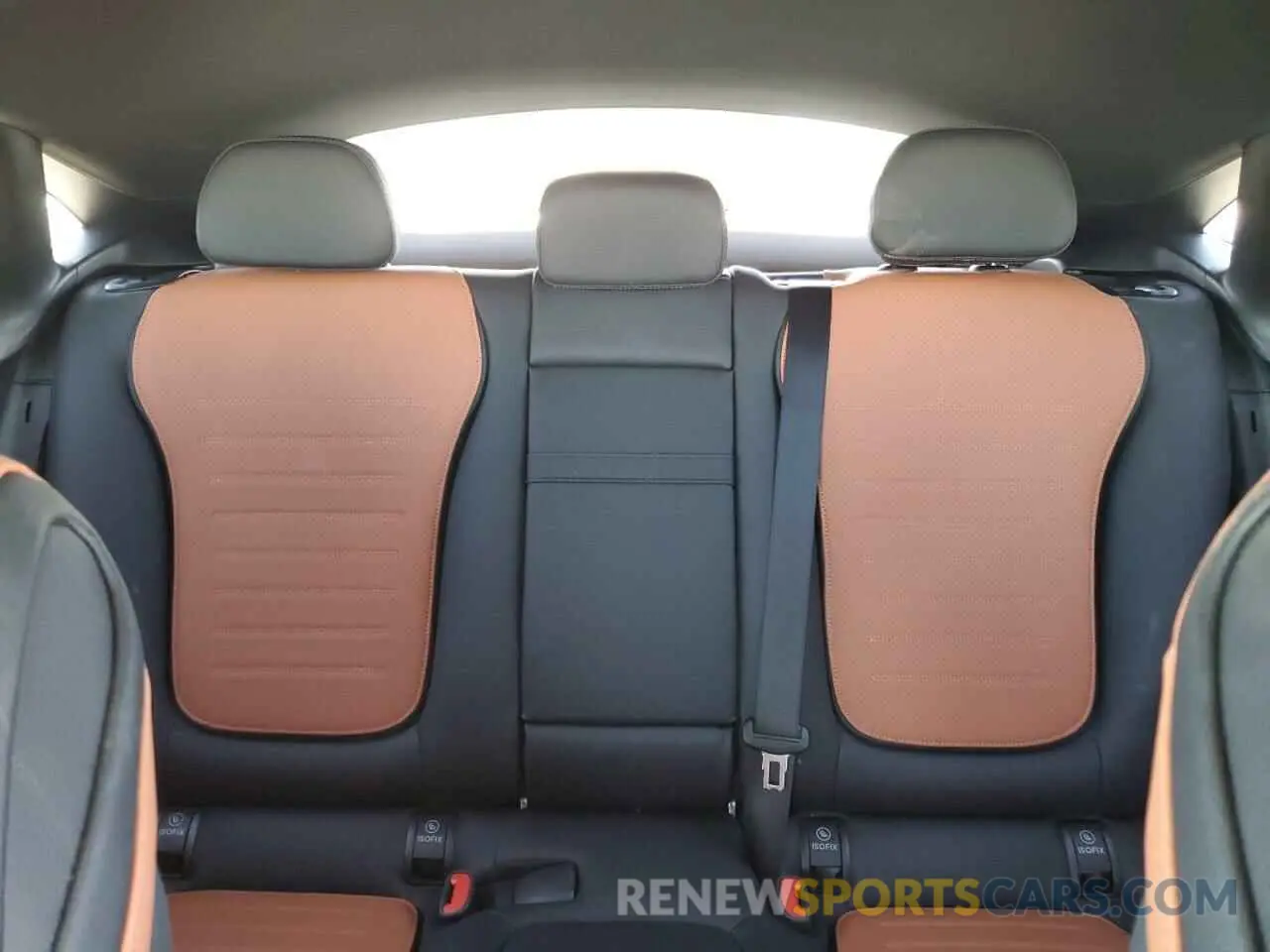 10 fotografías del automóvil dañado W1NKJ4HB1SF340964 MERCEDES-BENZ GLC-CLASS 2025