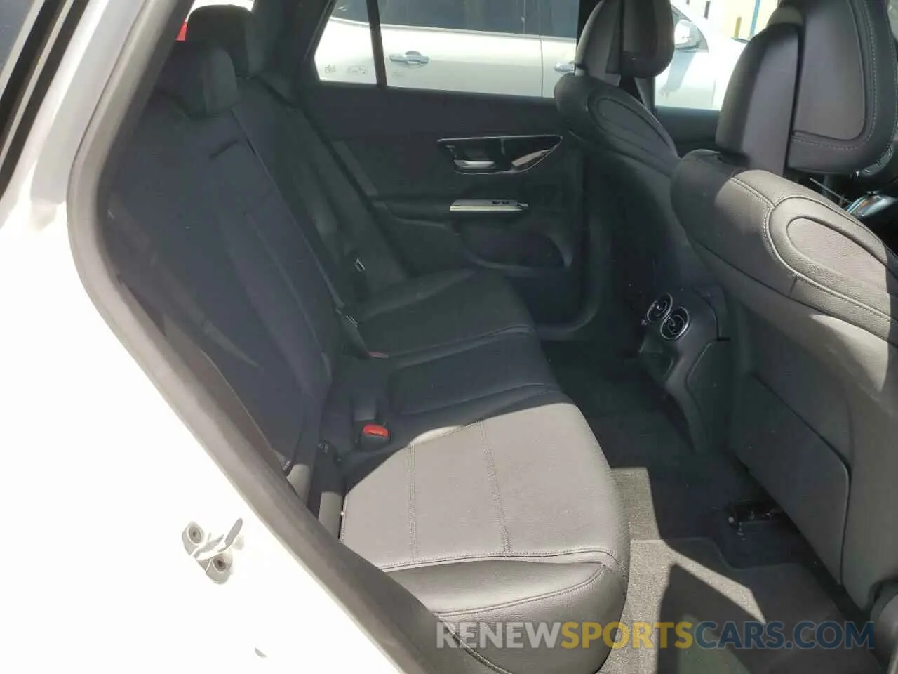 11 fotografías del automóvil dañado W1NKM4GB1SF296649 MERCEDES-BENZ GLC-CLASS 2025