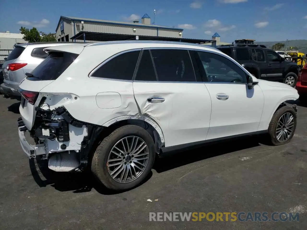3 fotografías del automóvil dañado W1NKM4GB1SF296649 MERCEDES-BENZ GLC-CLASS 2025