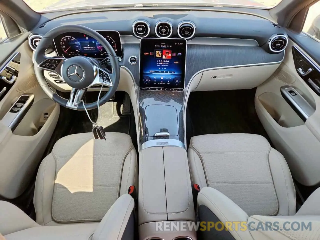 8 fotografías del automóvil dañado W1NKM4GB1SF370829 MERCEDES-BENZ GLC-CLASS 2025