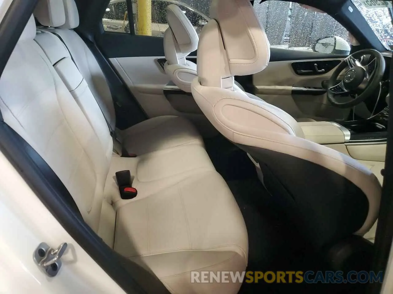 11 fotografías del automóvil dañado W1NKM4HB0SF282949 MERCEDES-BENZ GLC-CLASS 2025