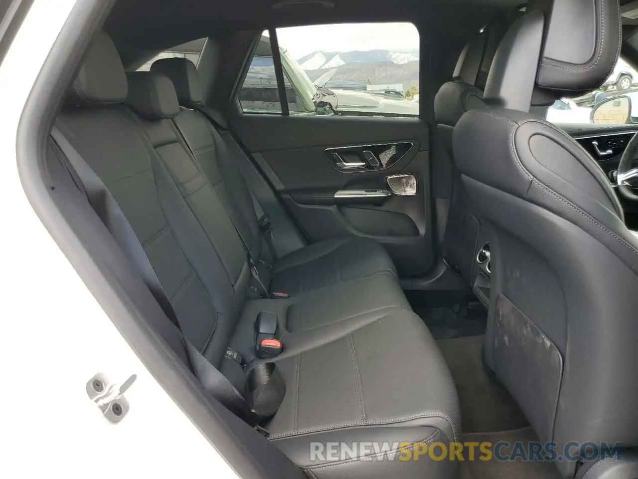 11 fotografías del automóvil dañado W1NKM4HB7SF296928 MERCEDES-BENZ GLC-CLASS 2025
