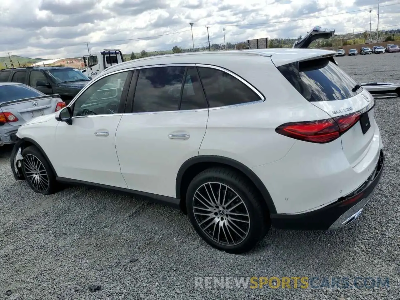 2 fotografías del automóvil dañado W1NKM4HB7SF296928 MERCEDES-BENZ GLC-CLASS 2025