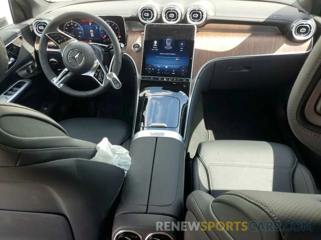 8 fotografías del automóvil dañado W1NKM4HB7SF296928 MERCEDES-BENZ GLC-CLASS 2025