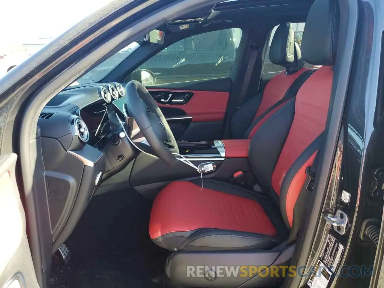 7 fotografías del automóvil dañado W1NKM5GB1SF305386 MERCEDES-BENZ GLC-CLASS 2025
