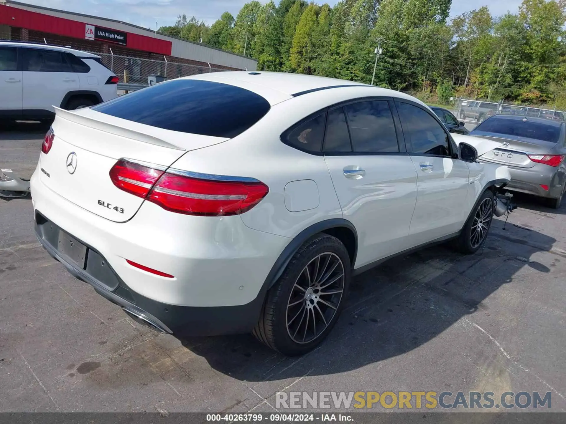4 fotografías del automóvil dañado WDC0J6EB6JF398964 MERCEDES-BENZ GLC COUPE 2018