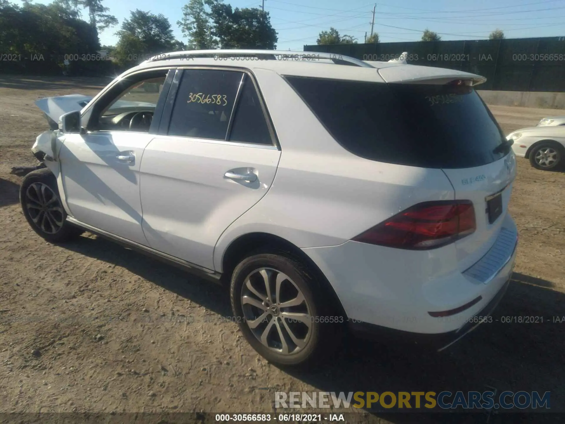 3 fotografías del automóvil dañado 4JGDA5GB4KB217203 MERCEDES-BENZ GLE 2019