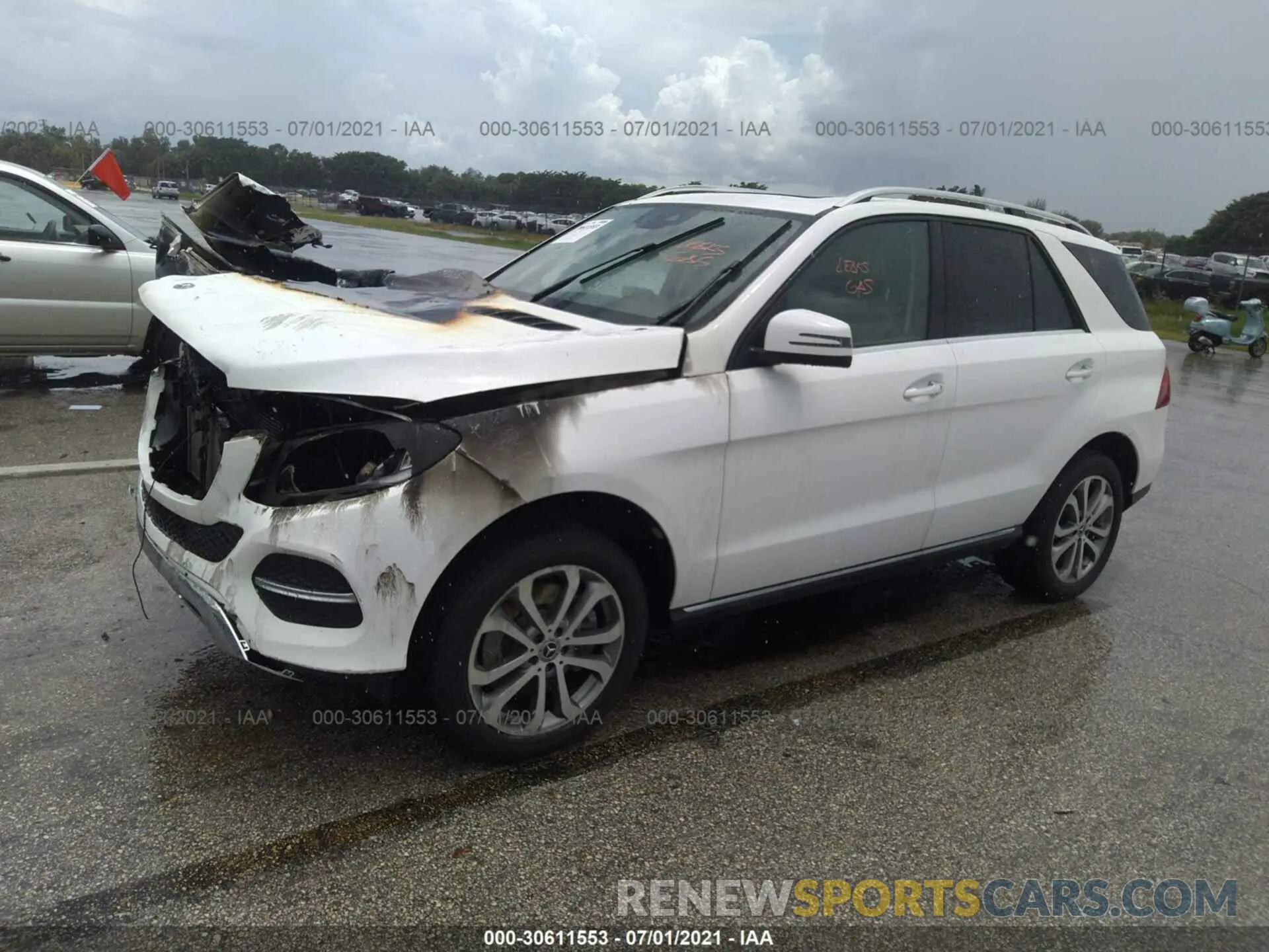 2 fotografías del automóvil dañado 4JGDA5GB5KB217338 MERCEDES-BENZ GLE 2019