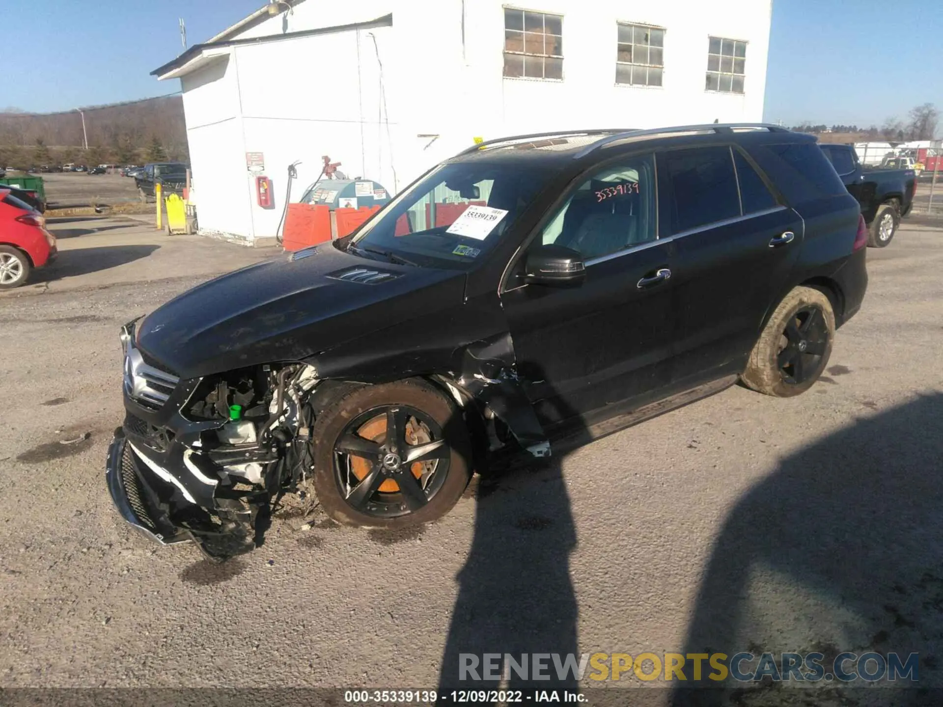 2 fotografías del automóvil dañado 4JGDA5GBXKB215276 MERCEDES-BENZ GLE 2019