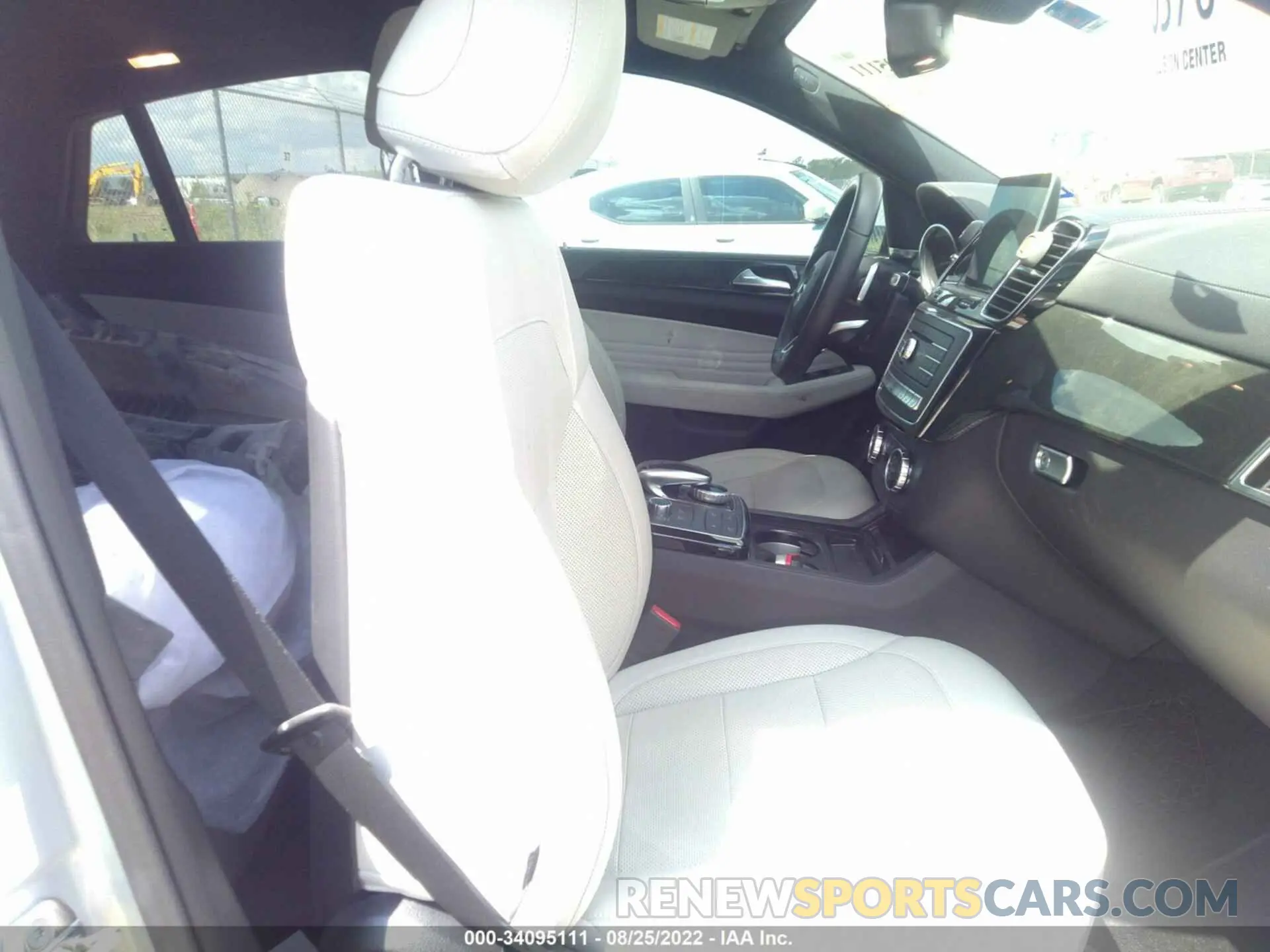 5 fotografías del automóvil dañado 4JGED6EB3KA141371 MERCEDES-BENZ GLE 2019