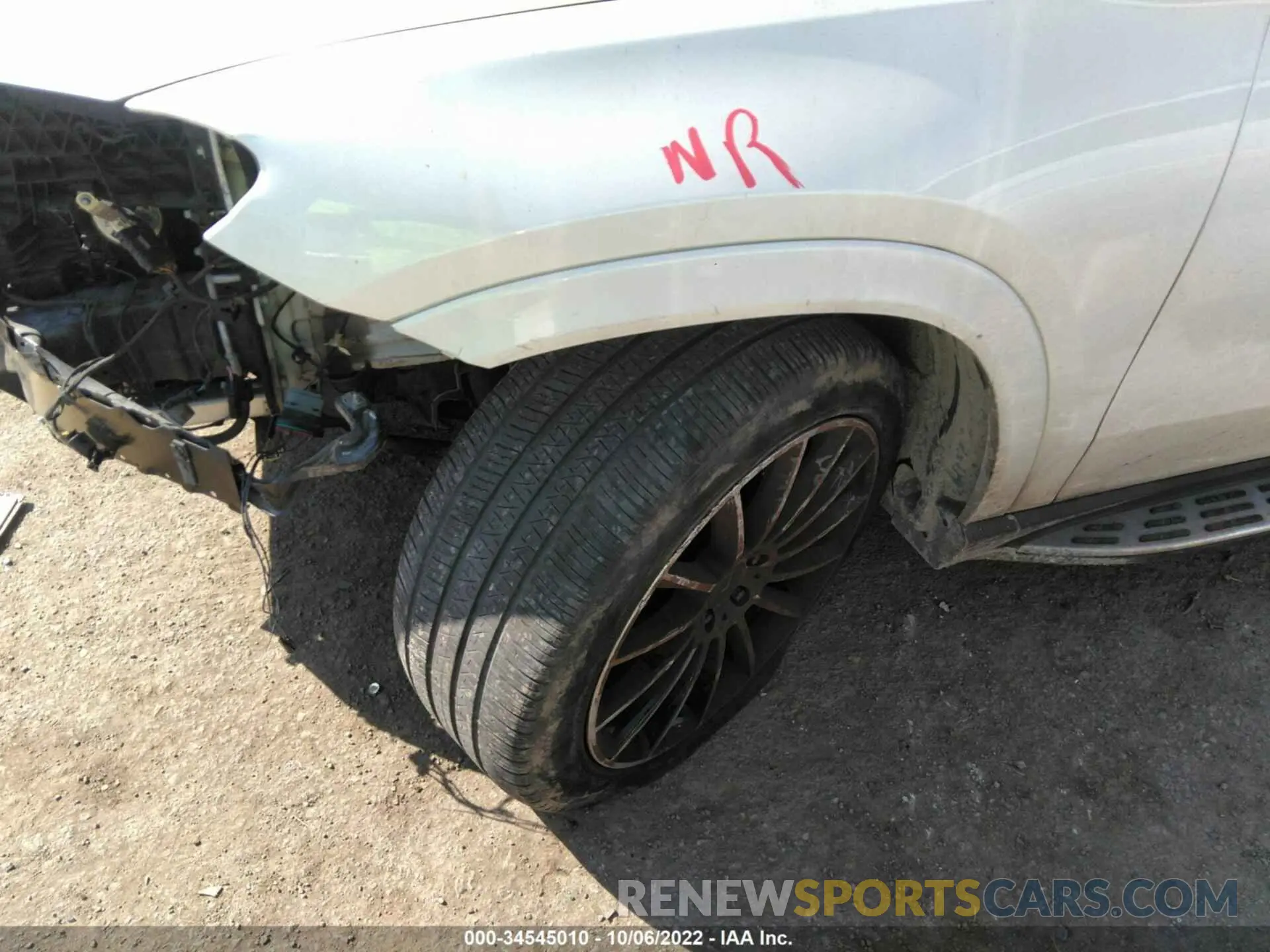 12 fotografías del automóvil dañado 4JGFB4JB9LA178429 MERCEDES-BENZ GLE 2020