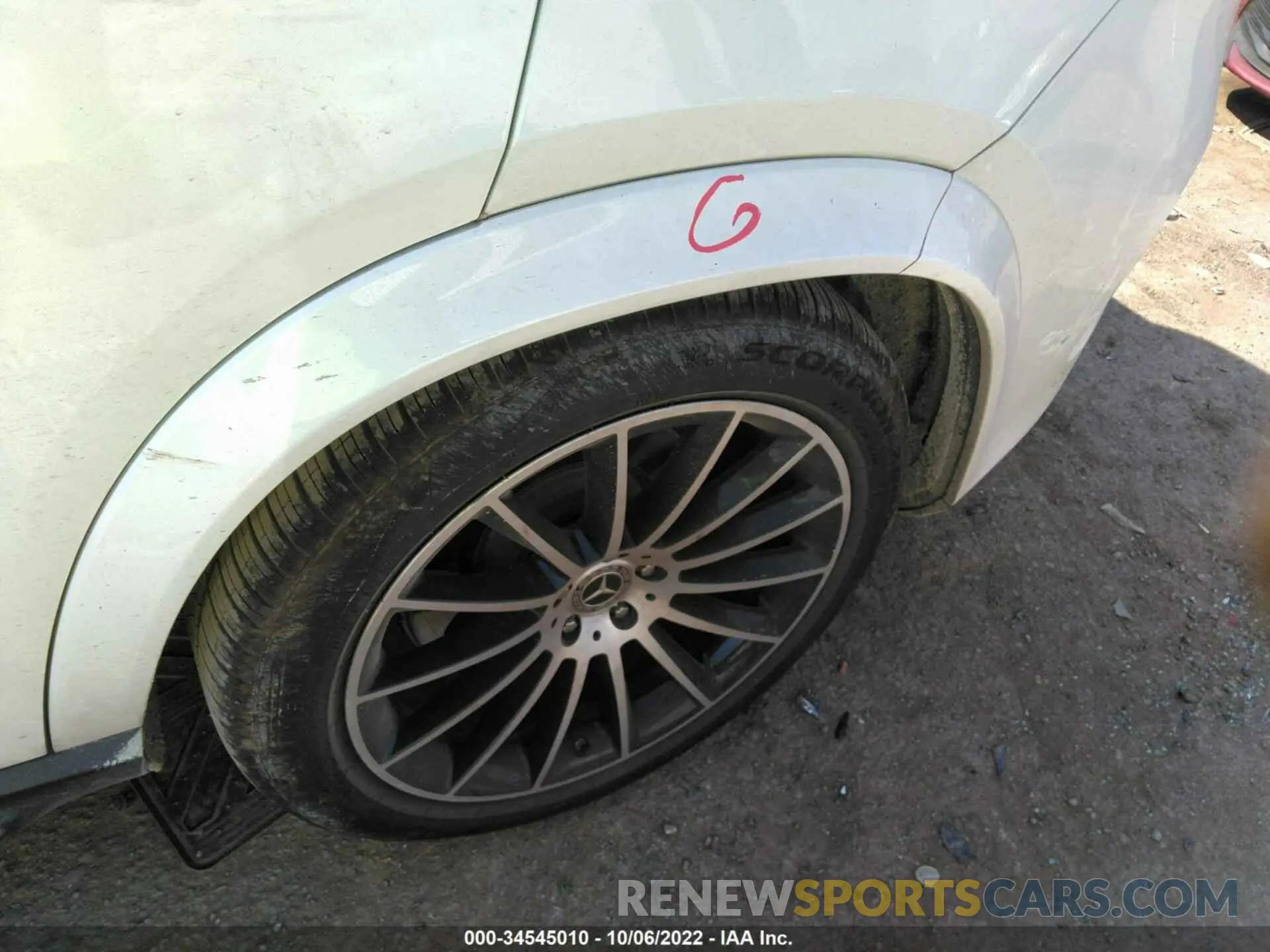 13 fotografías del automóvil dañado 4JGFB4JB9LA178429 MERCEDES-BENZ GLE 2020