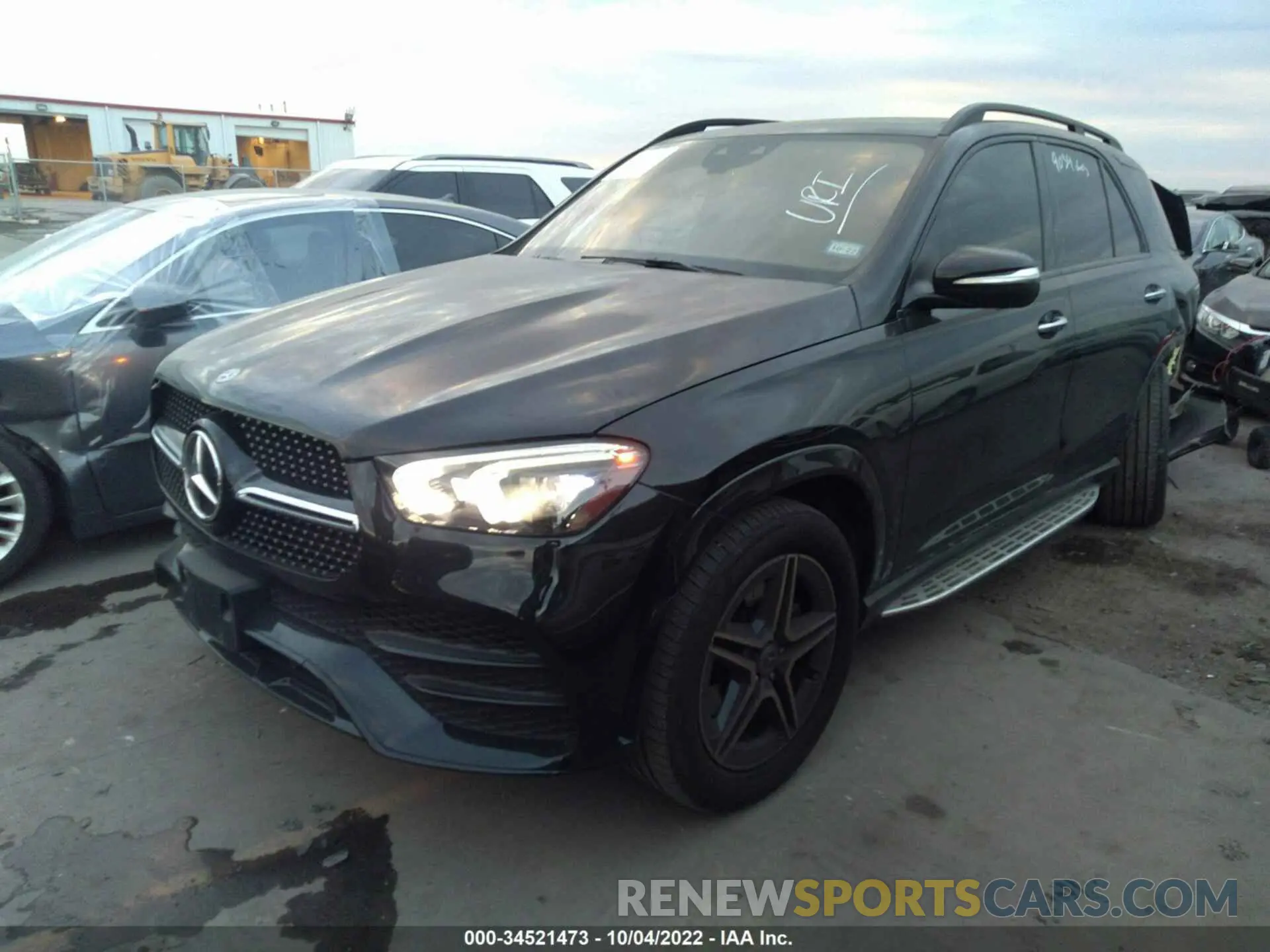 2 fotografías del automóvil dañado 4JGFB4KB9LA255668 MERCEDES-BENZ GLE 2020