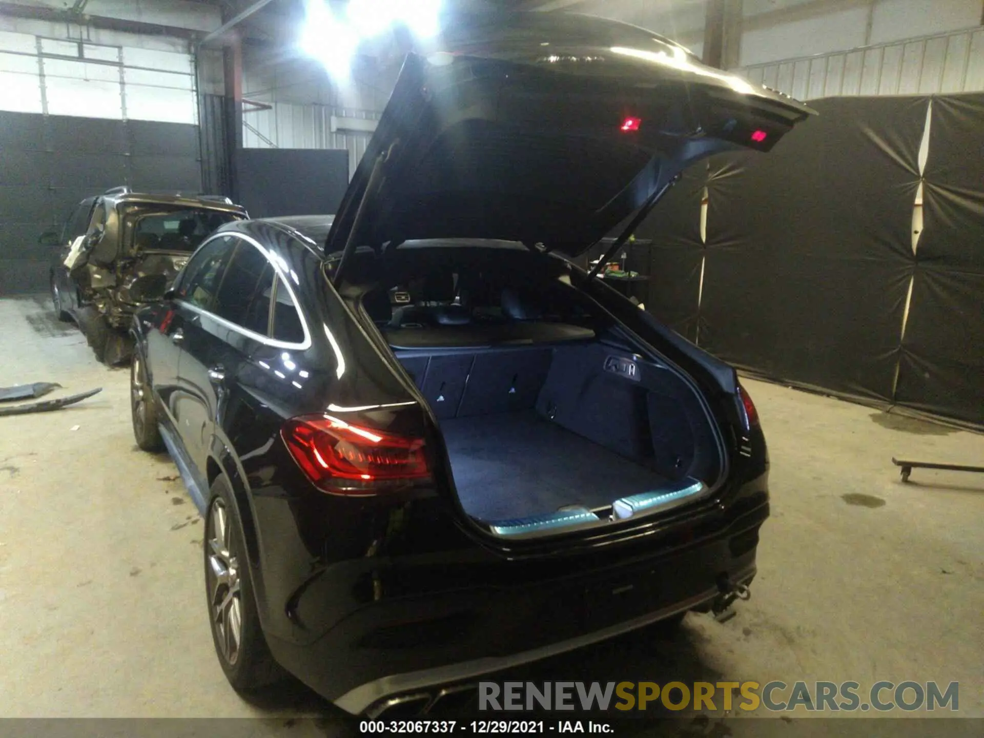 3 fotografías del automóvil dañado 4JGFD8KBXMA379774 MERCEDES-BENZ GLE 2021