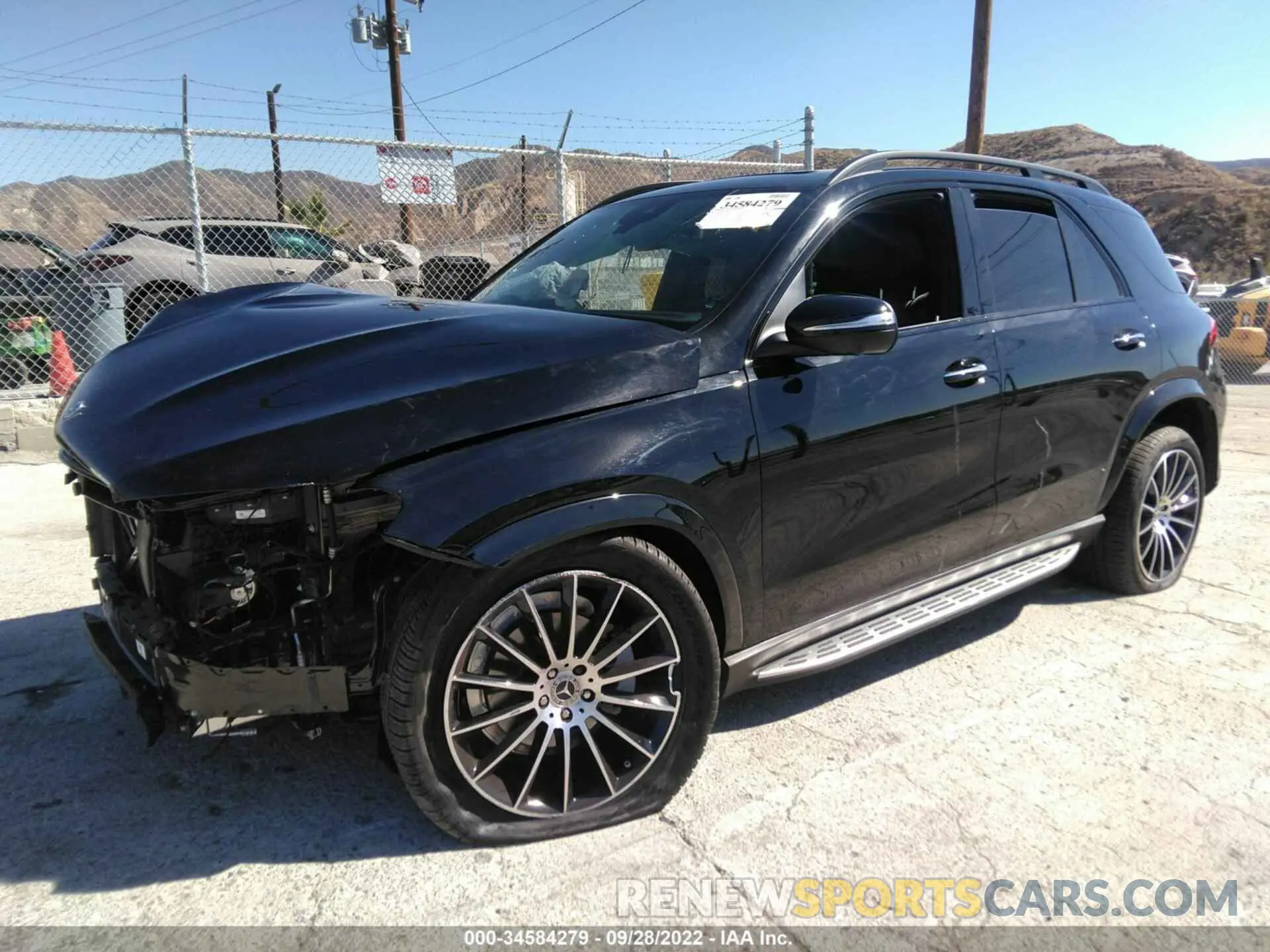 2 fotografías del automóvil dañado 4JGFB4JB7NA651828 MERCEDES-BENZ GLE 2022