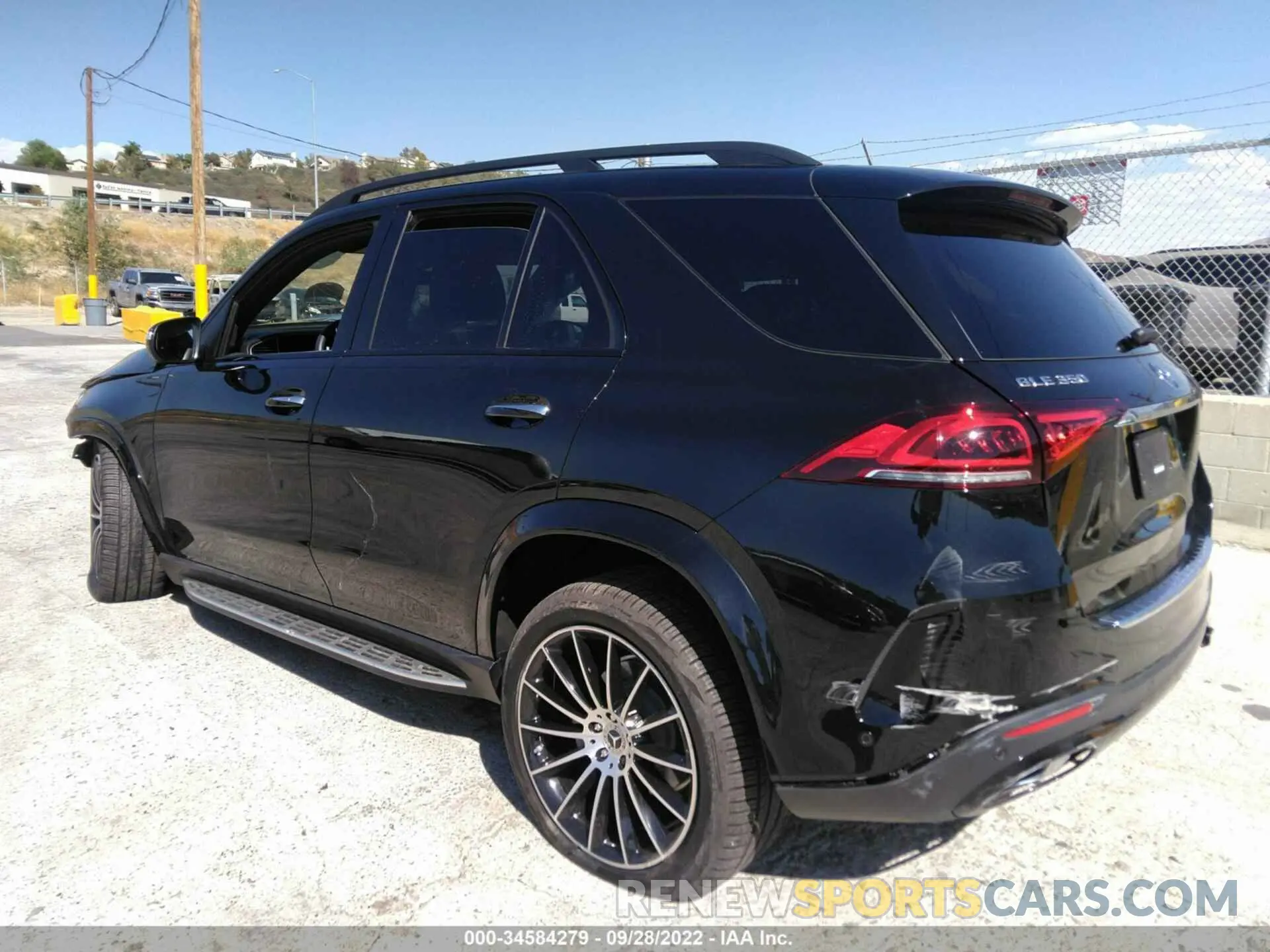 3 fotografías del automóvil dañado 4JGFB4JB7NA651828 MERCEDES-BENZ GLE 2022