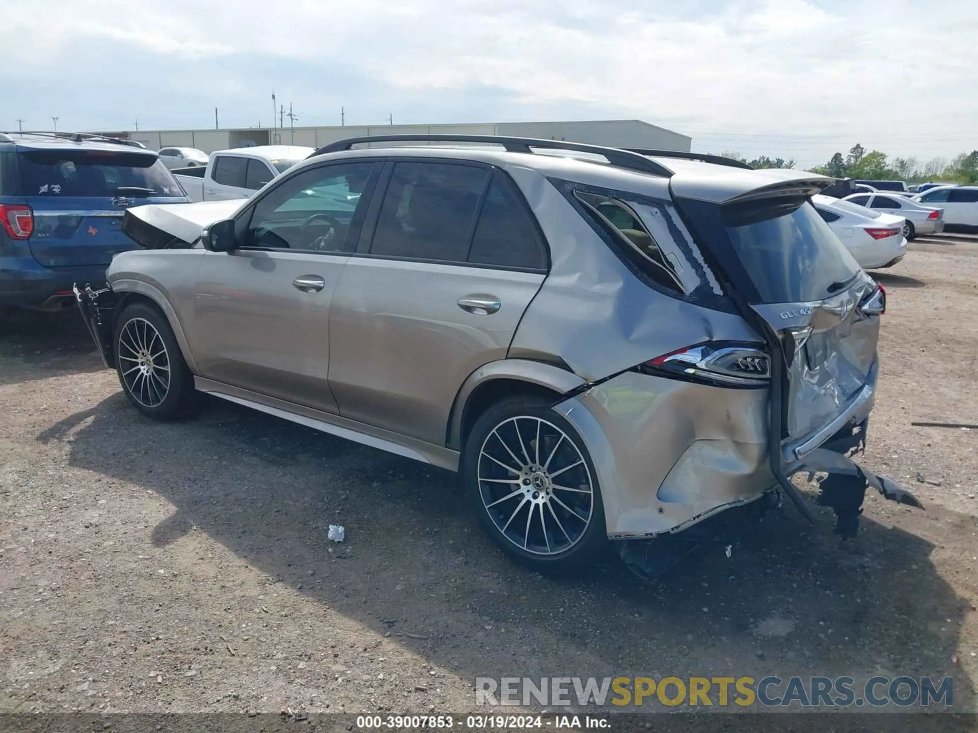 3 fotografías del automóvil dañado 4JGFB5KB7NA772878 MERCEDES-BENZ GLE 2022