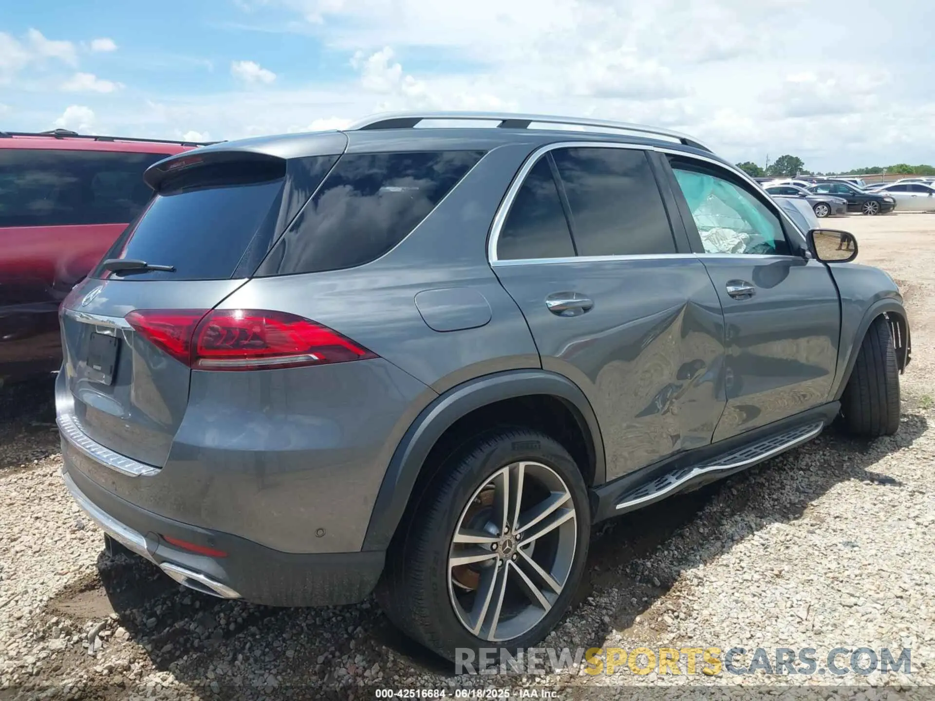 4 fotografías del automóvil dañado 4JGFB4JB0LA130172 MERCEDES-BENZ GLE 350 2020