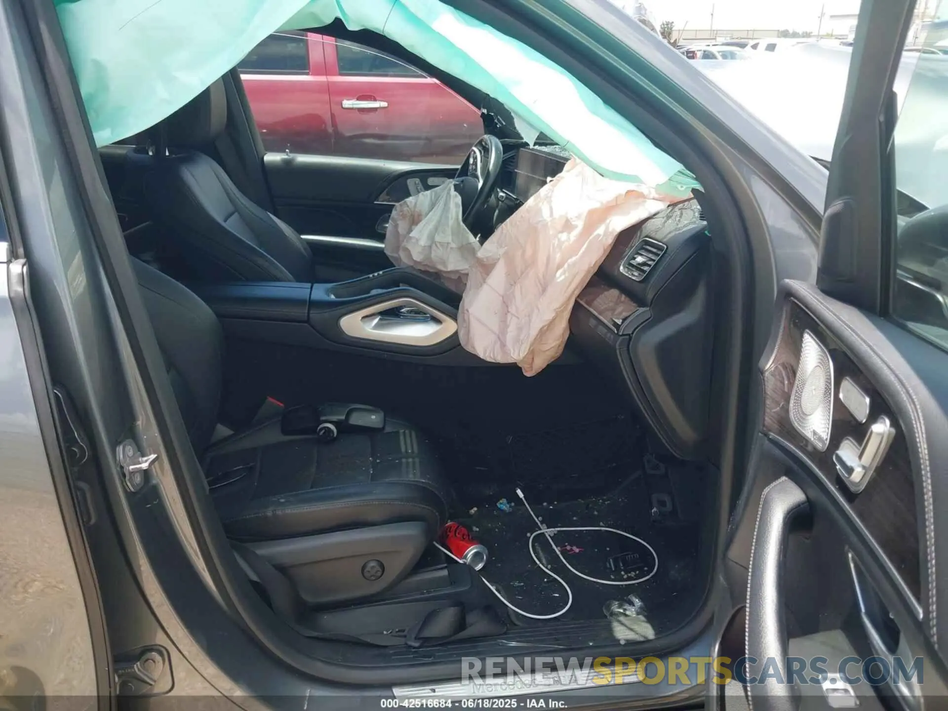 5 fotografías del automóvil dañado 4JGFB4JB0LA130172 MERCEDES-BENZ GLE 350 2020