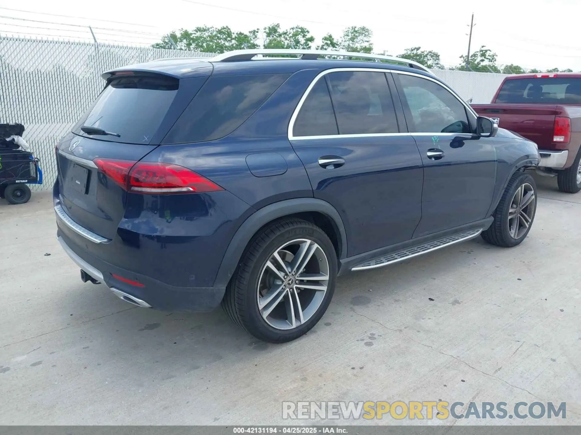4 fotografías del automóvil dañado 4JGFB4JB0LA145805 MERCEDES-BENZ GLE 350 2020